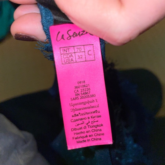 Sparkly Bra - Picture 4 of 5